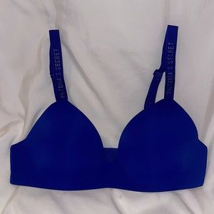 Victoria’s Secret Lightly Lined Wireless Bra 34B